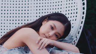 T&acirc;n binh Jennie (BlackPink) x&ocirc; đổ nhiều kỉ lục với loạt th&agrave;nh t&iacute;ch kh&ocirc;ng tưởng sau 24 giờ debut solo - Ảnh 3.
