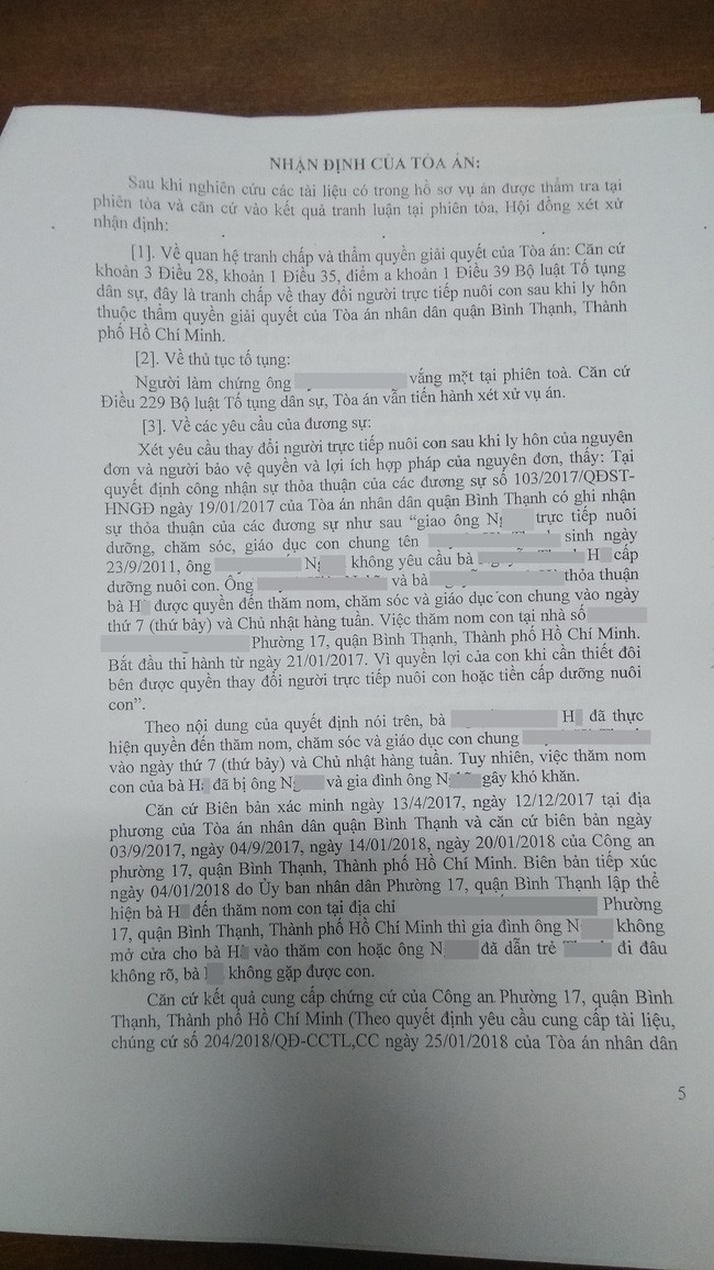 Vụ tranh giành quyền nuôi con gái 7 tuổi: Người mẹ được cho là phóng hỏa, tự đập đầu khi đến thăm con lên tiếng - Ảnh 1.