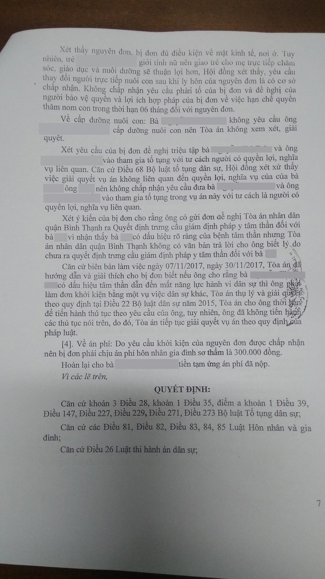 Vụ tranh giành quyền nuôi con gái 7 tuổi: Người mẹ được cho là phóng hỏa, tự đập đầu khi đến thăm con lên tiếng - Ảnh 2.