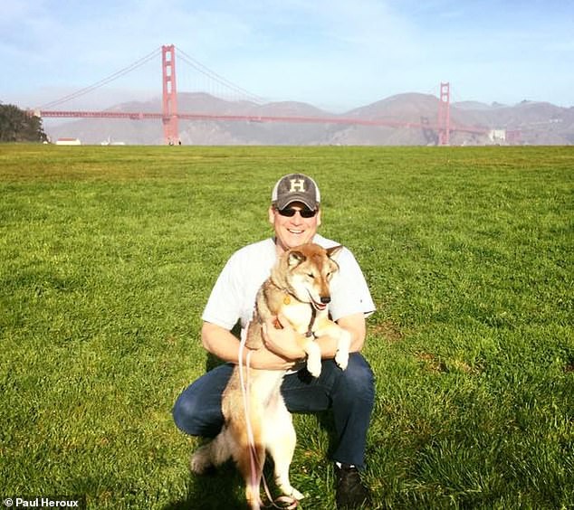 Chó cưng bị ung thư, Thị trưởng Massachusetts hủy hết lịch làm việc để đưa chú đi du lịch quanh nước Mỹ lần cuối cùng - Ảnh 1.