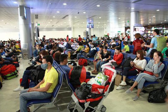 Bị từ chối nhập cảnh, một hành khách phải lưu trú tại sân bay Tân Sơn Nhất hơn 1 tháng - Ảnh 1.