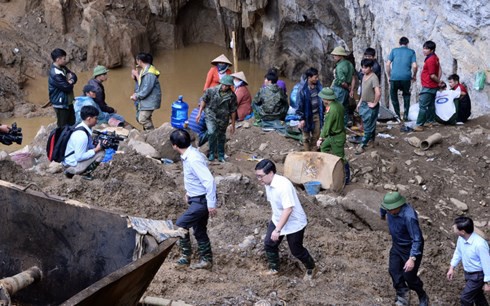 Đã tìm thấy thi thể nạn nhân cuối cùng trong vụ sập hầm vàng ở Hòa Bình - Ảnh 1.