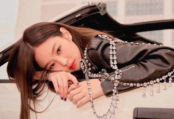 Cùng được gọi là “G-Dragon phiên bản nữ” nhưng CL và Jennie có xứng đáng với danh hiệu này? - Ảnh 1.