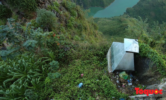 H&agrave; Giang: Những h&igrave;nh ảnh nhức mắt tr&ecirc;n đỉnh thi&ecirc;ng M&atilde; P&iacute; L&egrave;ng - Ảnh 14.