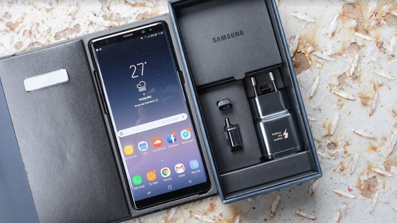 iPad Pro mới có thể sạc pin cho iPhone? Galaxy Note9 đã có tính năng này từ rất lâu rồi - Ảnh 14. iPad Pro mới có thể sạc pin cho iPhone? Galaxy Note9 đã có tính năng này từ rất lâu rồi - Ảnh 14.