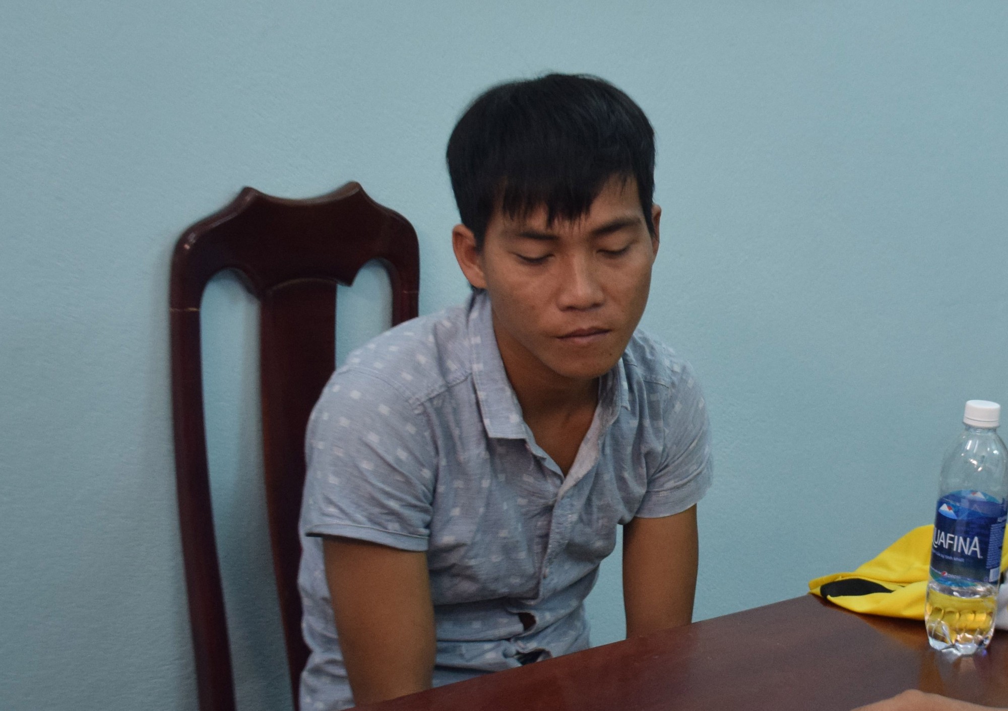 Khởi tố, bắt giam nam thanh niên hiếp dâm bé gái 6 tuổi trên đường đi học về - Ảnh 1. Khởi tố, bắt giam nam thanh niên hiếp dâm bé gái 6 tuổi trên đường đi học về - Ảnh 1.