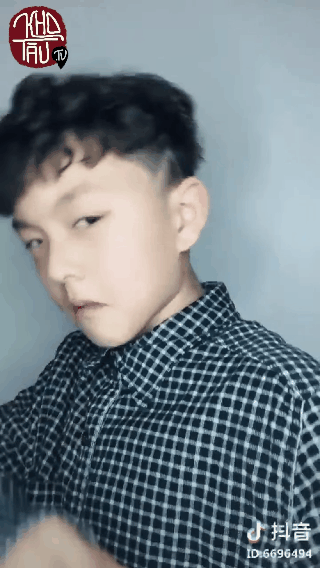 Soái ca nhí được ví như thủ lĩnh F4, khiến các chị rần rần em ơi lớn nhanh chị chờ đấy! - Ảnh 6. Soái ca nhí được ví như thủ lĩnh F4, khiến các chị rần rần em ơi lớn nhanh chị chờ đấy! - Ảnh 6.