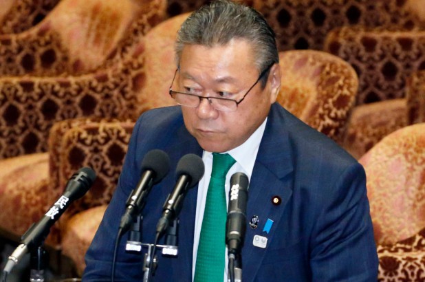 Nhật Bản: Bộ trưởng An ninh mạng thừa nhận chưa bao giờ dùng máy tính - Ảnh 1.