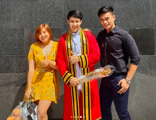 Ngắm loạt nam thần, nữ thần trường Ho&agrave;ng gia Th&aacute;i Lan ng&agrave;y tốt nghiệp: Con nh&agrave; gi&agrave;u, học giỏi đ&uacute;ng l&agrave; cực phẩm! - Ảnh 23.