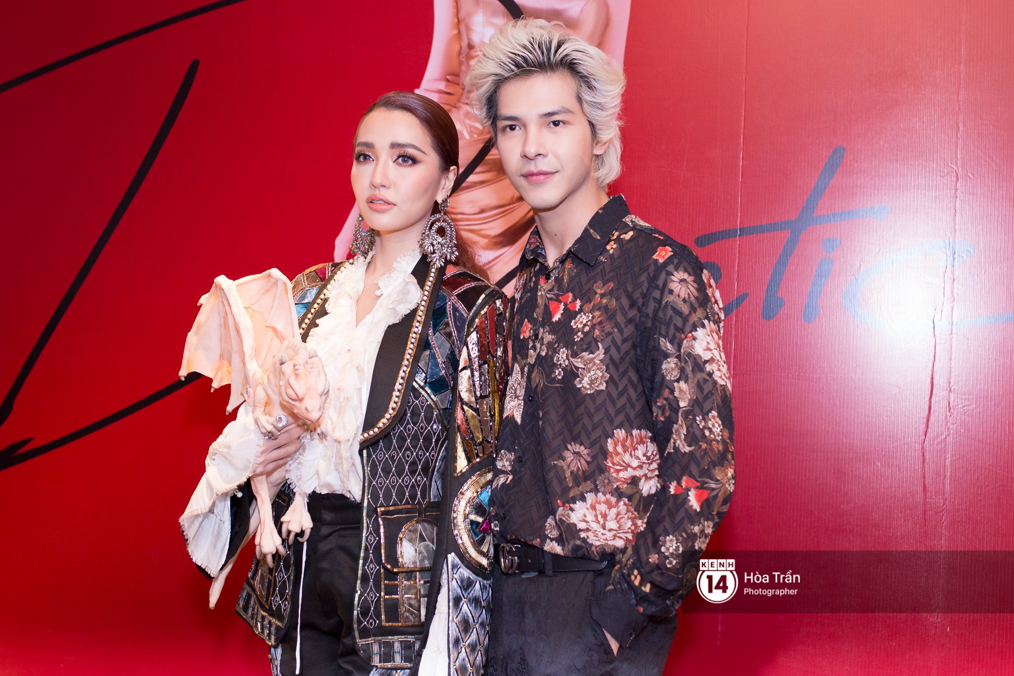 Bích Phương tiết lộ người bạn đặc biệt từ thời thơ ấu làm ý tưởng cho MV Chị Ngả Em Nâng - Ảnh 10. Bích Phương tiết lộ người bạn đặc biệt từ thời thơ ấu làm ý tưởng cho MV Chị Ngả Em Nâng - Ảnh 10.