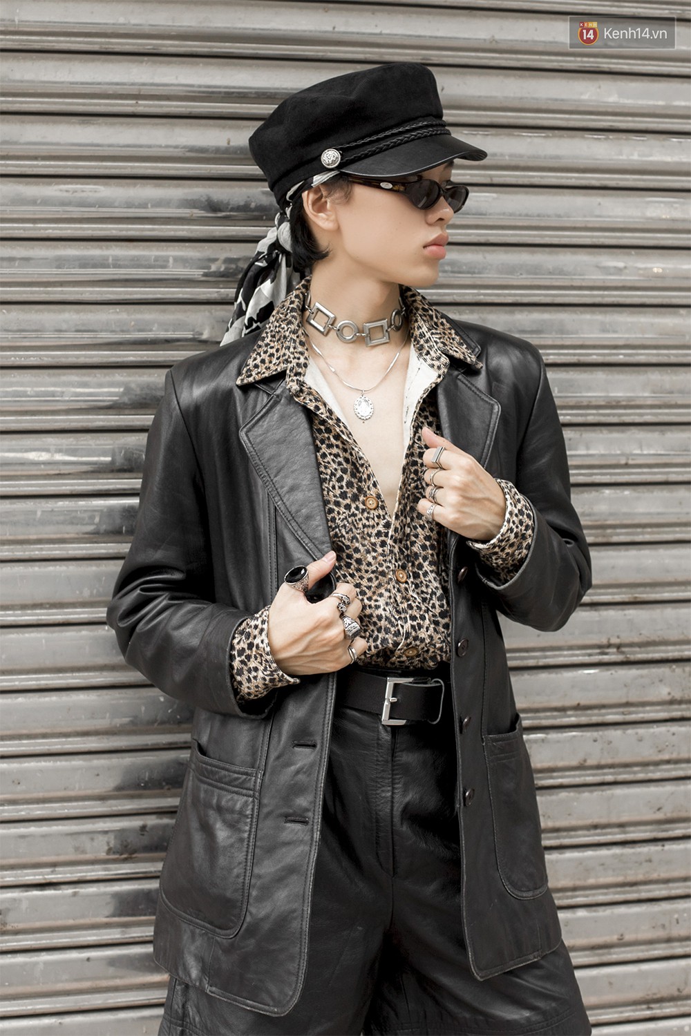 Street style 2 miền: các bạn trẻ cùng lăng xê cho loạt xu hướng hot, set đồ nào cũng trendy và nổi bần bật - Ảnh 7. Street style 2 miền: các bạn trẻ cùng lăng xê cho loạt xu hướng hot, set đồ nào cũng trendy và nổi bần bật - Ảnh 7.