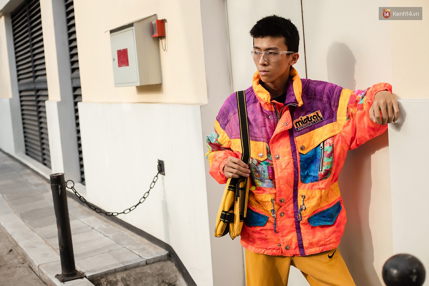 Street style 2 miền: các bạn trẻ cùng lăng xê cho loạt xu hướng hot, set đồ nào cũng trendy và nổi bần bật - Ảnh 18. Street style 2 miền: các bạn trẻ cùng lăng xê cho loạt xu hướng hot, set đồ nào cũng trendy và nổi bần bật - Ảnh 18.