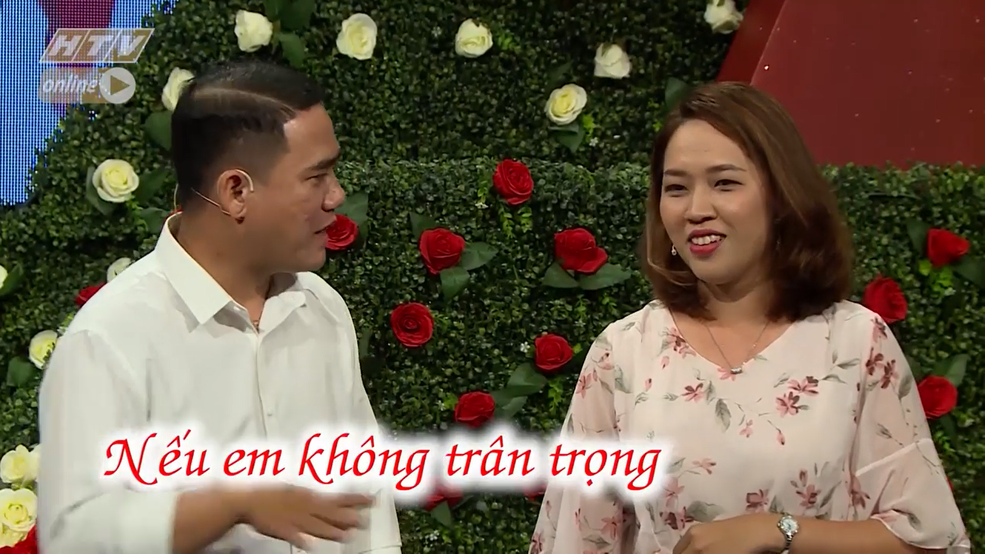 BMHH: 2 MC bị hắt hủi, đôi trai gái tự tìm hiểu tự bấm bút trong tiếng hò reo của khán giả - Ảnh 5. BMHH: 2 MC bị hắt hủi, đôi trai gái tự tìm hiểu tự bấm bút trong tiếng hò reo của khán giả - Ảnh 5.