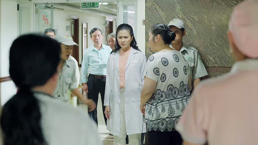 Gạo Nếp Gạo TES: Bà Mai sống chết tìm cách ngăn cản con rể cũ yêu người mới - Ảnh 5. Gạo Nếp Gạo TES: Bà Mai sống chết tìm cách ngăn cản con rể cũ yêu người mới - Ảnh 5.