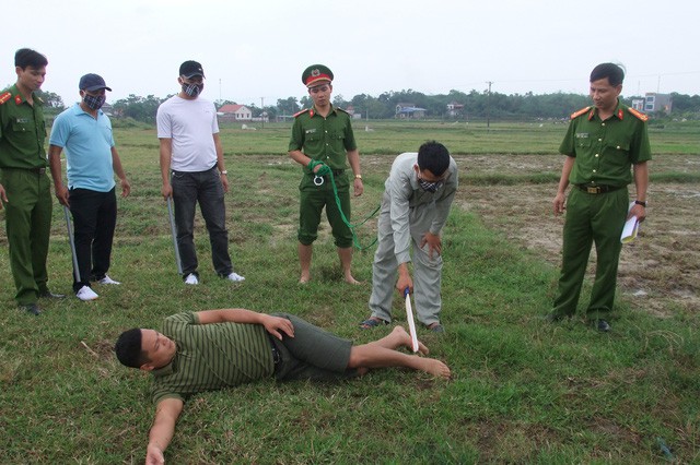 Hành trình truy lùng nhóm “máu lạnh” chặt chân đối thủ vì “gái dịch vụ” - Ảnh 2.