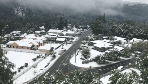 Tuyết rơi mùa hè ở New Zealand - Ảnh 1.