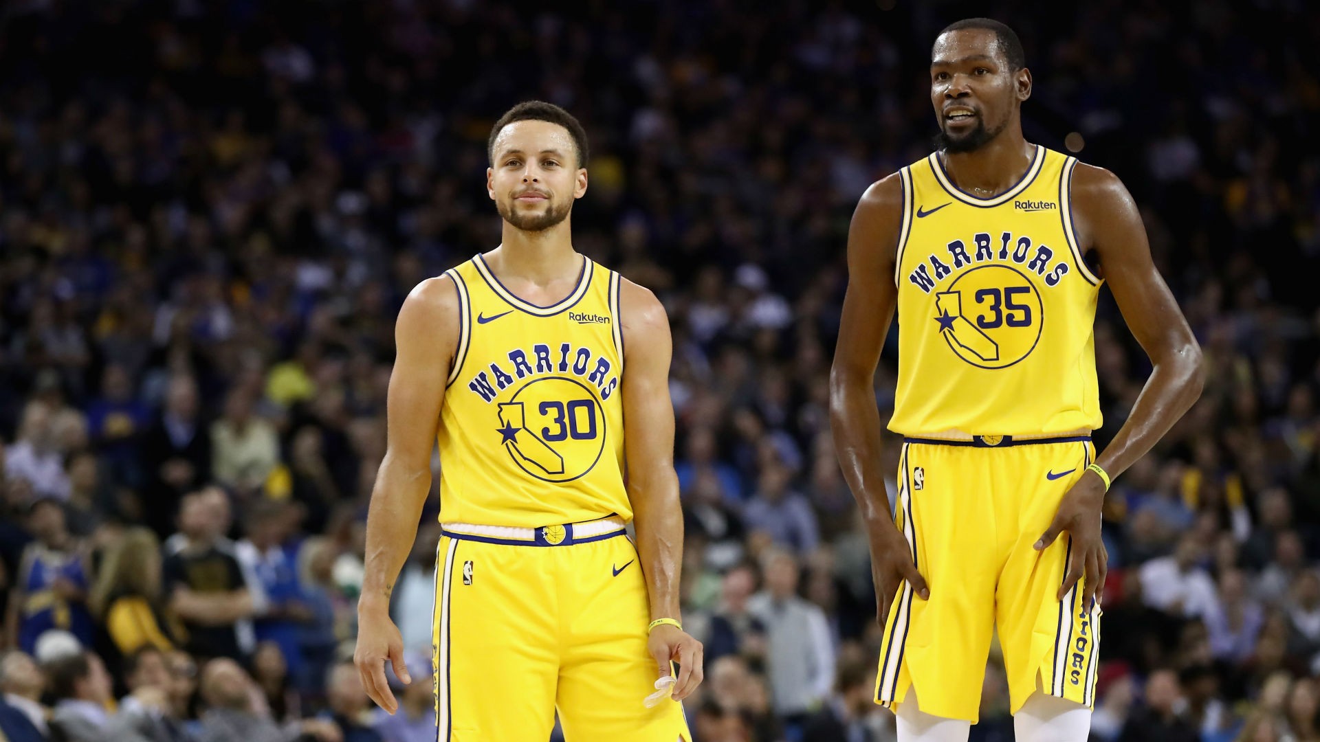 Ngày mai 3/11, Messi làng bóng rổ chạm trán Derrick Rose - thiên tài bị số phận ngược đãi - Ảnh 1. Ngày mai 3/11, Messi làng bóng rổ chạm trán Derrick Rose - thiên tài bị số phận ngược đãi - Ảnh 1.