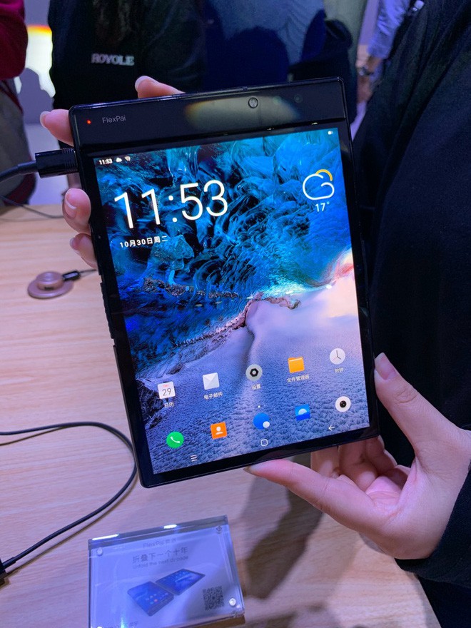 Smartphone m&agrave;n h&igrave;nh gập đầu ti&ecirc;n tr&ecirc;n thế giới - FlexPai - cận cảnh tr&ocirc;ng ảo đến nhường n&agrave;o? - Ảnh 1.