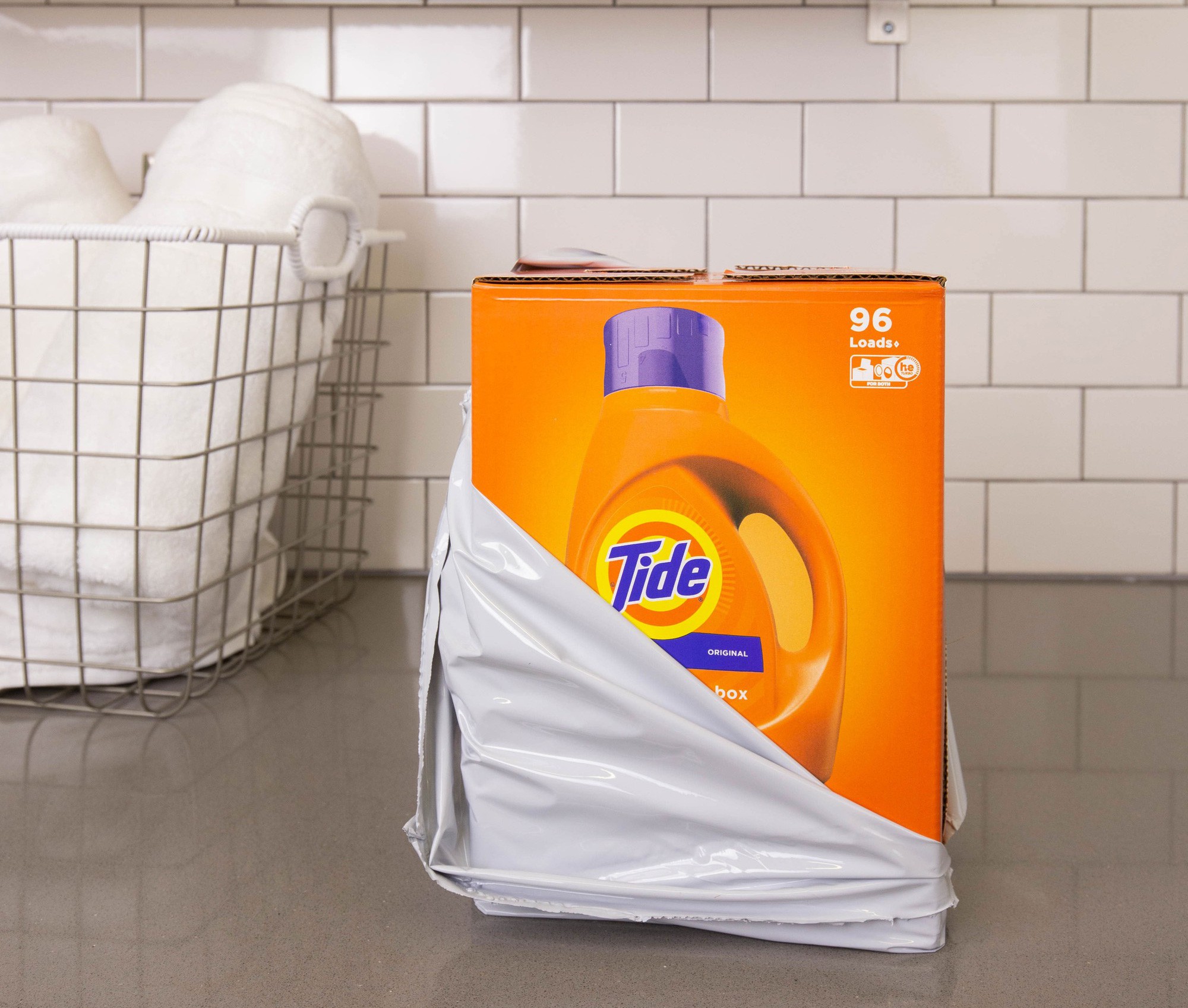 Góc gây lú: Đây là bịch rượu vang có tên Tide hay là nước giặt Tide quen thuộc - Ảnh 8. Góc gây lú: Đây là bịch rượu vang có tên Tide hay là nước giặt Tide quen thuộc - Ảnh 8.
