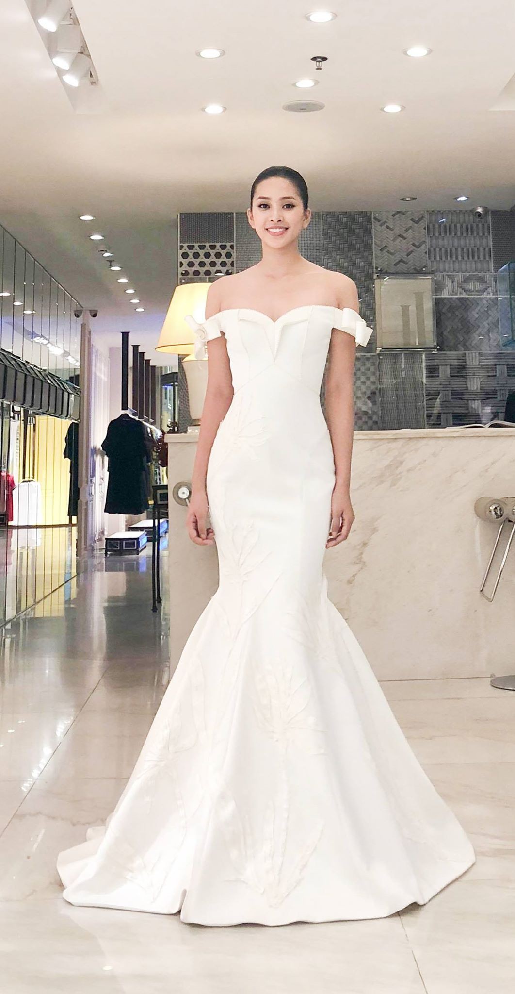Xem trọn những bước đi đầy cuốn hút của Tiểu Vy trong phần thi Top Model vừa diễn ra tối nay - Ảnh 5. Xem trọn những bước đi đầy cuốn hút của Tiểu Vy trong phần thi Top Model vừa diễn ra tối nay - Ảnh 5.