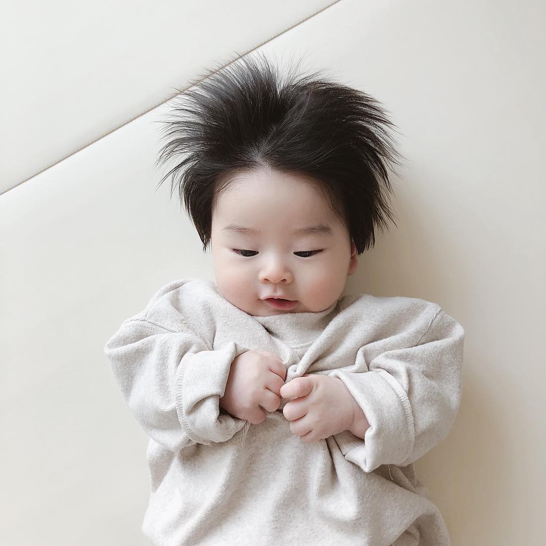 Cậu bé Hàn Quốc với quả đầu chôm chôm đáng yêu đến mức ai cũng muốn đem về nuôi - Ảnh 11. Cậu bé Hàn Quốc với quả đầu chôm chôm đáng yêu đến mức ai cũng muốn đem về nuôi - Ảnh 11.