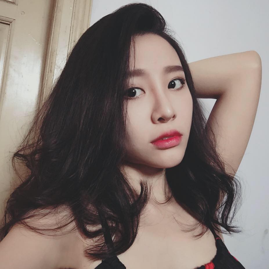His wife is familiar with the Quynh films: a beautiful girl for those who are unaware! - Picture 6. His wife is familiar with the Quynh films: a beautiful girl for those who are unaware! - Picture 6.