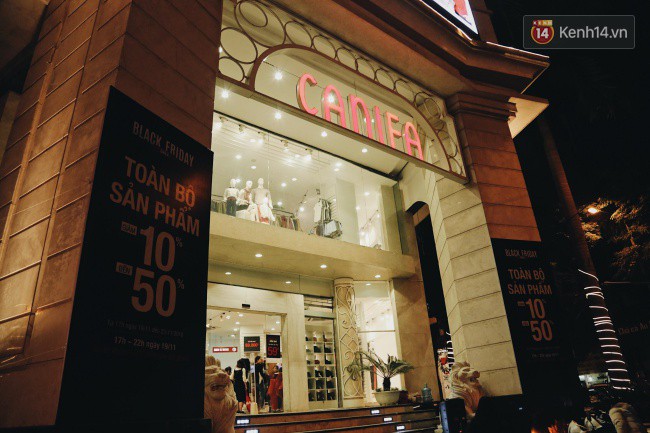 Black Friday: D&acirc;n H&agrave; Nội, S&agrave;i G&ograve;n săn h&agrave;ng giảm gi&aacute; từ nhiều ng&agrave;y trước- Ảnh 9.