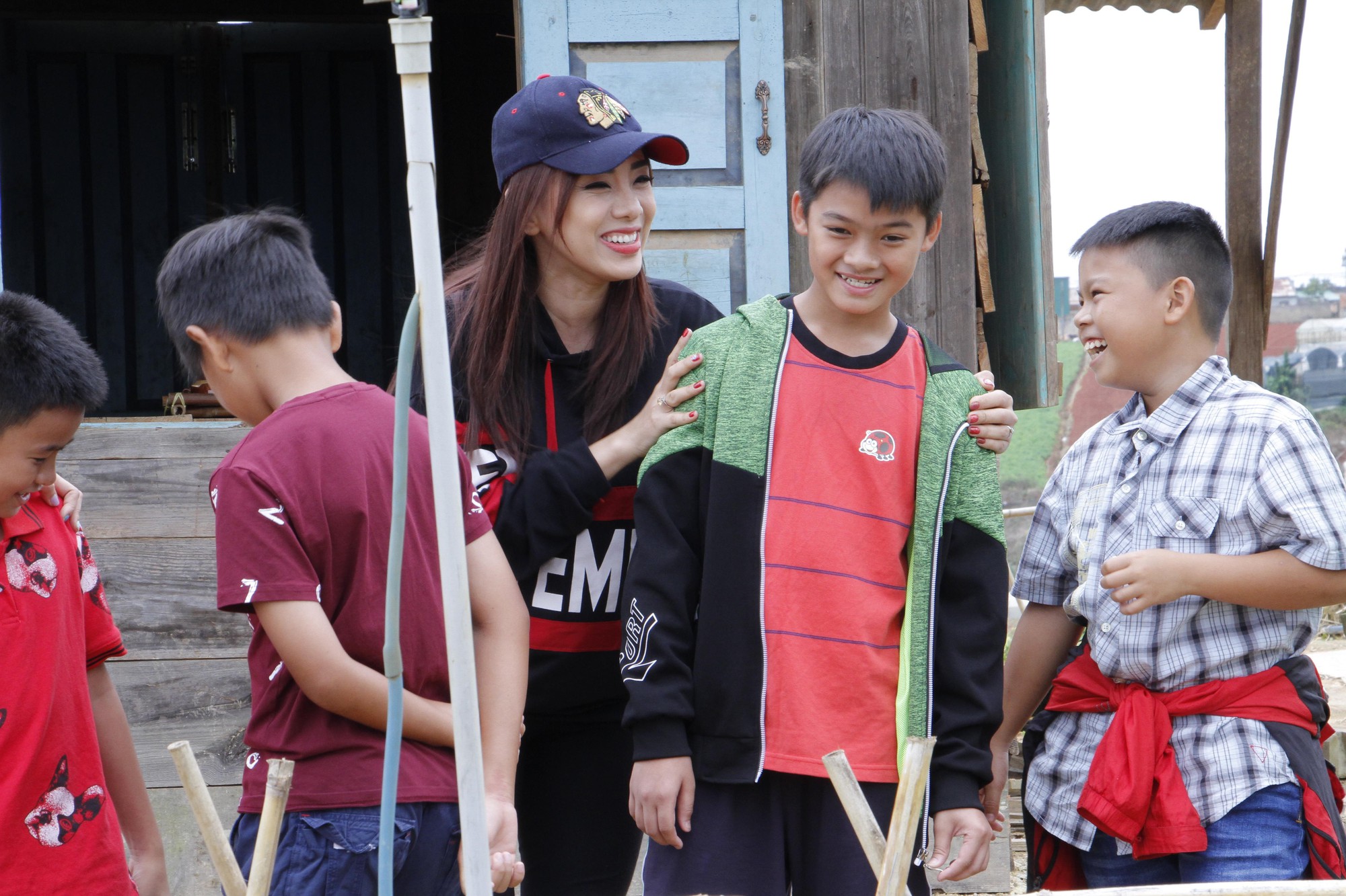 Thí sinh Cầu thủ nhí 2018 cũng tranh giường căng thẳng như các show thực tế người lớn - Ảnh 5. Thí sinh Cầu thủ nhí 2018 cũng tranh giường căng thẳng như các show thực tế người lớn - Ảnh 5.