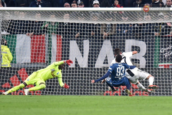 Vua đệm bóng Ronaldo tái hiện sở trường giúp Juventus thắng vòng 13 giải VĐQG Italy - Ảnh 7.