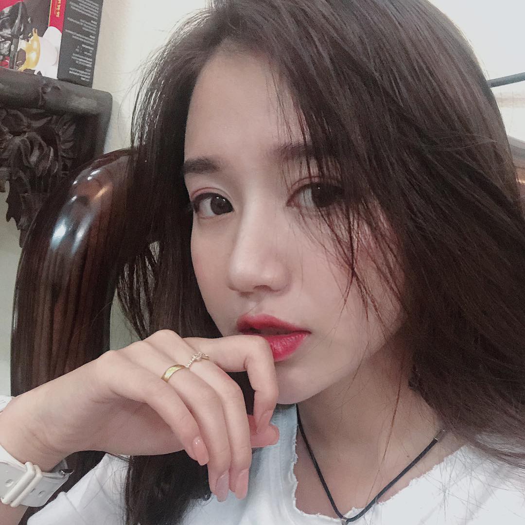 Trốn việc đi xem Việt Nam đá, cô gái xinh đẹp chiếm spotlight chỉ nhờ 1 tấm ảnh - Ảnh 8. Trốn việc đi xem Việt Nam đá, cô gái xinh đẹp chiếm spotlight chỉ nhờ 1 tấm ảnh - Ảnh 8.