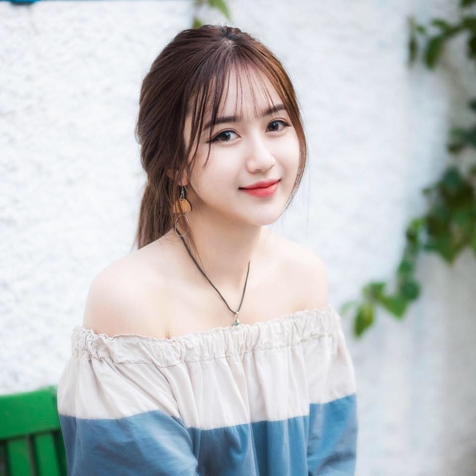 Trốn việc đi xem Việt Nam đá, cô gái xinh đẹp chiếm spotlight chỉ nhờ 1 tấm ảnh - Ảnh 3. Trốn việc đi xem Việt Nam đá, cô gái xinh đẹp chiếm spotlight chỉ nhờ 1 tấm ảnh - Ảnh 3.