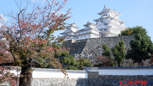 Himeji - Lâu đài hạc trắng không thể bỏ qua khi du lịch đến Nhật Bản  - Ảnh 2.