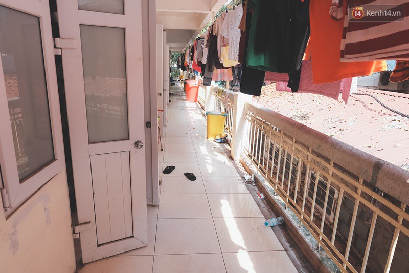 Có ai khổ như sinh viên ở trọ: chủ nhà dễ tính không giục đóng tiền điện cũng khóc dở mếu dở vì lý do oái ăm này - Ảnh 1. Có ai khổ như sinh viên ở trọ: chủ nhà dễ tính không giục đóng tiền điện cũng khóc dở mếu dở vì lý do oái ăm này - Ảnh 1.
