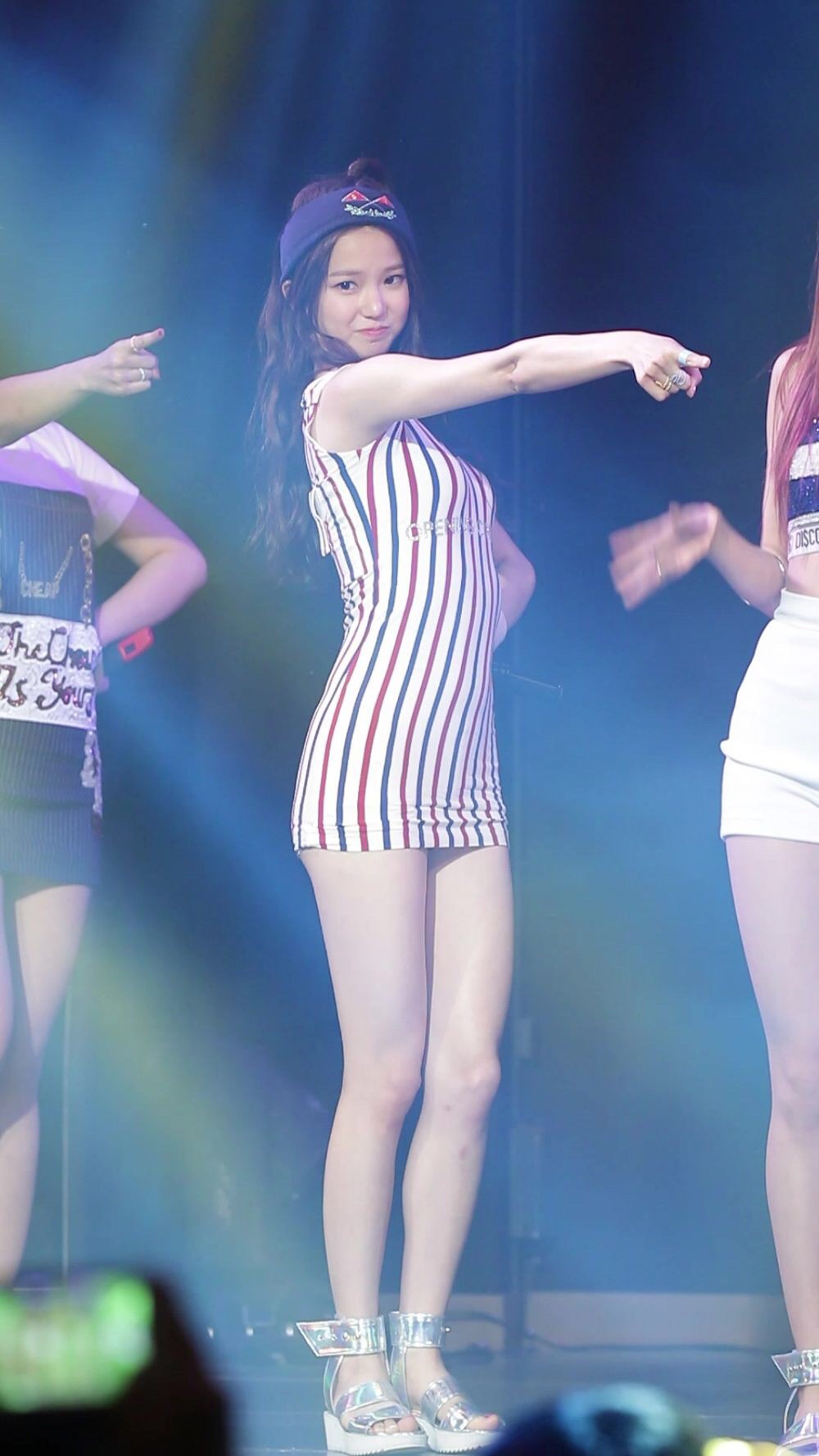 Loạt mỹ nhân Kpop lộ chiều cao thật khi nhập ngũ: Không ít người ăn gian, bất ngờ nhất là Lisa (Black Pink) - Ảnh 23. Loạt mỹ nhân Kpop lộ chiều cao thật khi nhập ngũ: Không ít người ăn gian, bất ngờ nhất là Lisa (Black Pink) - Ảnh 23.