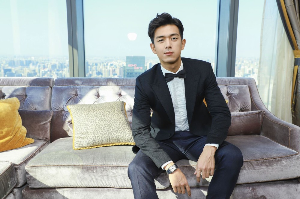 5 chàng diễn viên phất lên như “diều gặp gió nhờ web drama - Ảnh 1. 5 chàng diễn viên phất lên như “diều gặp gió nhờ web drama - Ảnh 1.