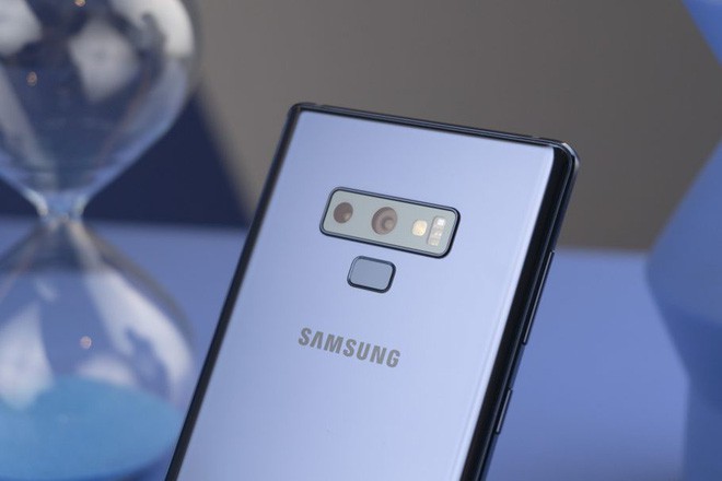 Chỉ phần cứng ấn tượng thôi là chưa đủ để Galaxy S10 trở thành số 1 - Ảnh 1.