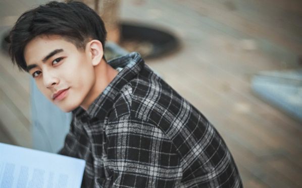 5 chàng diễn viên phất lên như “diều gặp gió nhờ web drama - Ảnh 4.