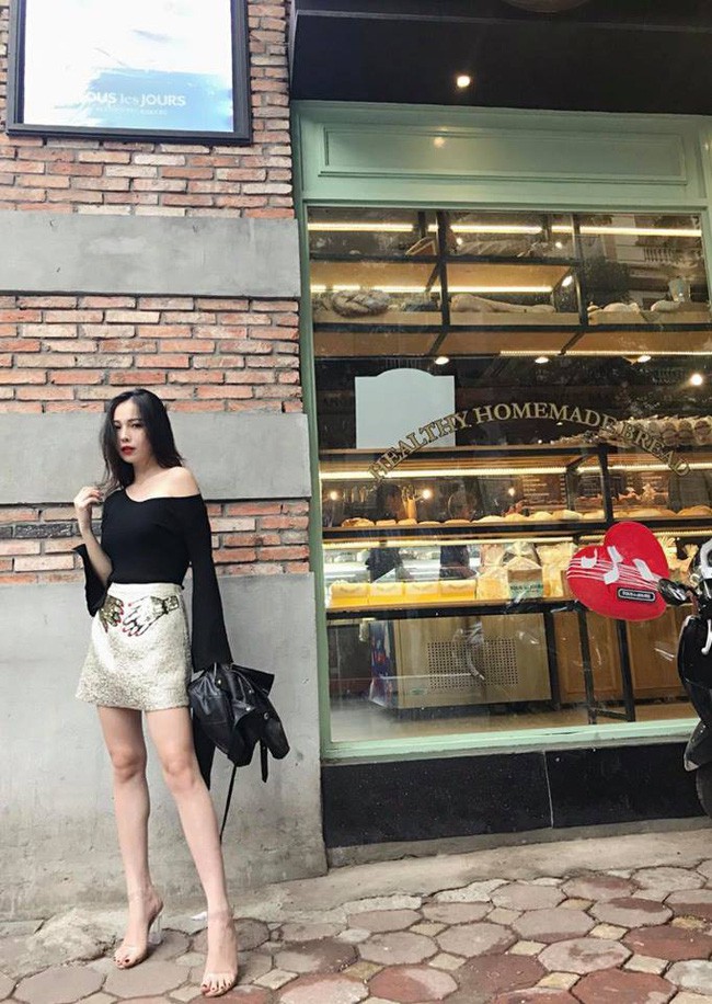 Street style tuần n&agrave;y: Hằng T&uacute;i hu&yacute;t s&aacute;o đi đẻ được mọi người khen hết lời v&igrave; diện v&aacute;y vừa đẹp lại sang - Ảnh 7.