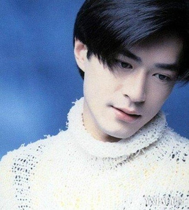 Nhan sắc Cổ Thiên Lạc ngày ấy - bây giờ: Từ mỹ nam đẹp như hoa đến người đàn ông phong trần, nam tính - Ảnh 5. Nhan sắc Cổ Thiên Lạc ngày ấy - bây giờ: Từ mỹ nam đẹp như hoa đến người đàn ông phong trần, nam tính - Ảnh 5.