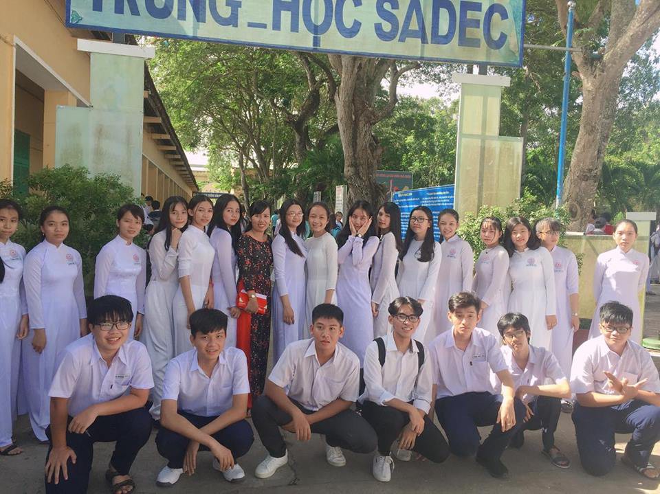 Chán cơm căn tin, cả lớp cùng nhau hợp tác xã để có bữa trưa thịnh soạn như ăn cỗ - Ảnh 3. Chán cơm căn tin, cả lớp cùng nhau hợp tác xã để có bữa trưa thịnh soạn như ăn cỗ - Ảnh 3.