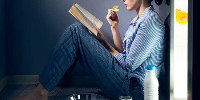 5 bí kíp ngăn chặn tình trạng ăn uống vô tội vạ đe dọa sức khỏe một cách trầm trọng - Ảnh 4.