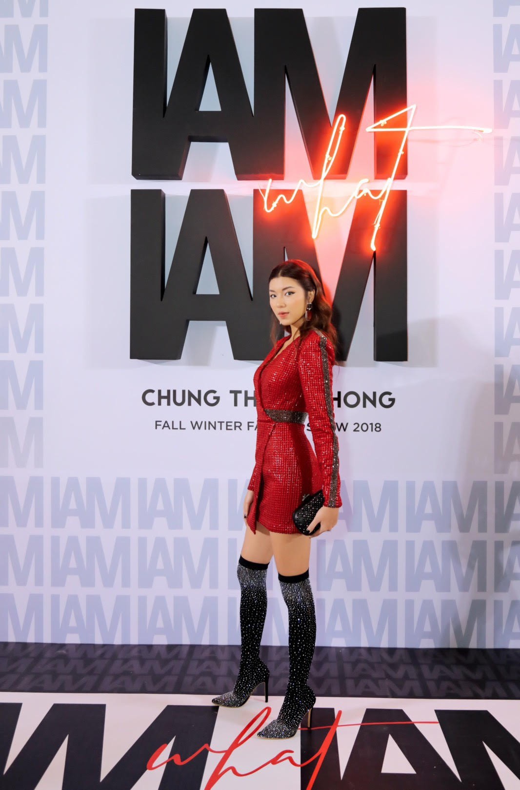 Thảm đỏ show Chung Thanh Phong: Khả Ngân thử style lạ, Quỳnh Anh Shyn giật giũ như chim sẻ đi mưa - Ảnh 7. Thảm đỏ show Chung Thanh Phong: Khả Ngân thử style lạ, Quỳnh Anh Shyn giật giũ như chim sẻ đi mưa - Ảnh 7.