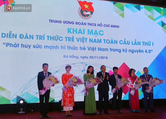 Khai mạc Diễn đàn Trí thức trẻ Việt Nam toàn cầu 2018 - Ảnh 1.