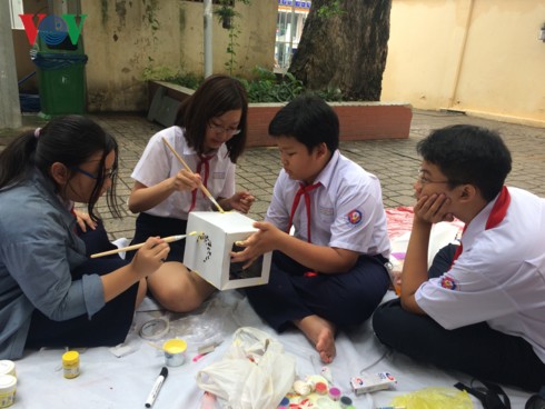 TPHCM sẽ giảm học phí bậc trung học cơ sở từ đầu năm 2019 - Ảnh 1.