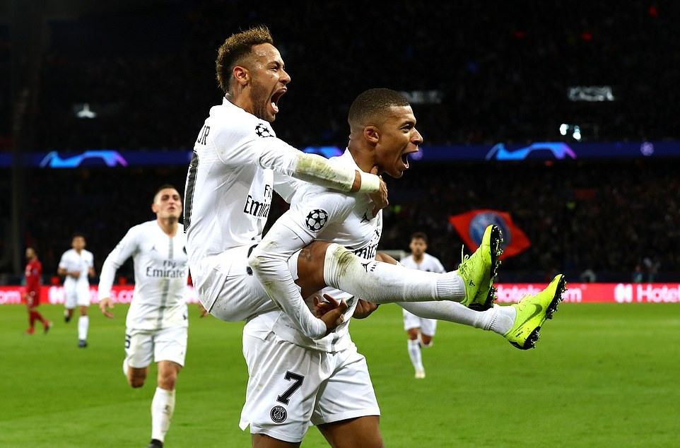 Neymar ghi bàn và lập kỷ lục giúp PSG đẩy Liverpool đến sát miệng vực - Ảnh 4.