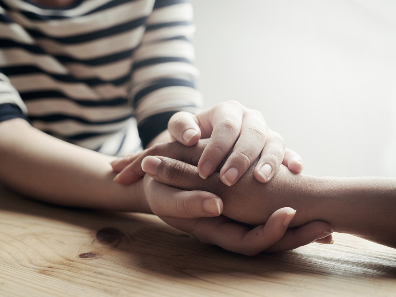 Căn bệnh khiến 40.000 người Việt tự tử mỗi năm: đừng chủ quan với những dấu hiệu cảnh báo bạn đang mắc trầm cảm - Ảnh 4. Căn bệnh khiến 40.000 người Việt tự tử mỗi năm: đừng chủ quan với những dấu hiệu cảnh báo bạn đang mắc trầm cảm - Ảnh 4.