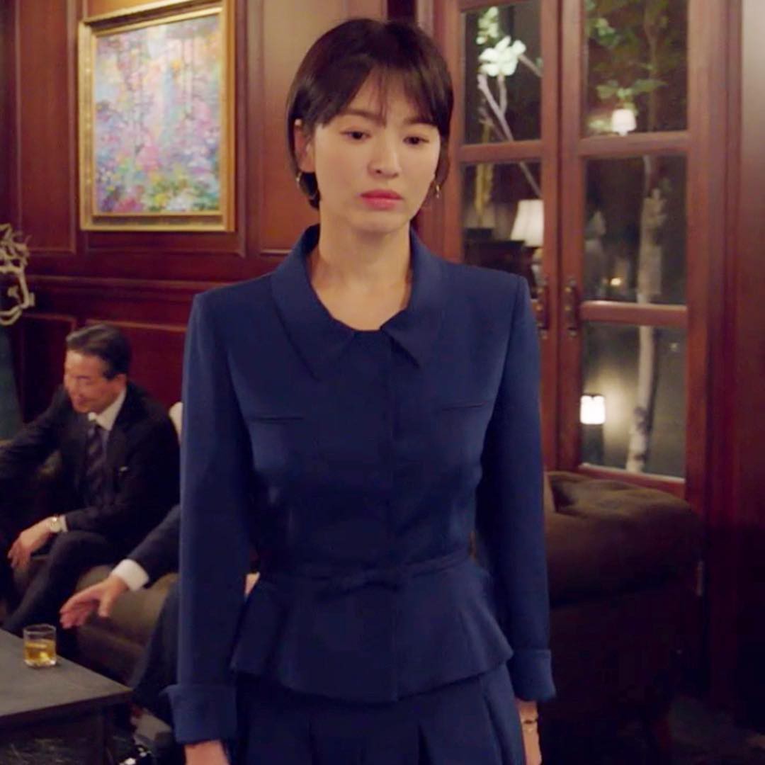 Song Hye Kyo liên tục cắt váy áo để hack dáng trong Encounter - Ảnh 5.