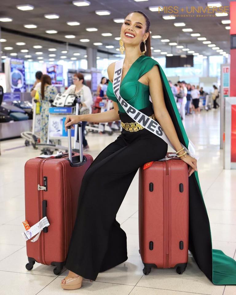 Chỉ 13 giây khoảnh khắc tại sân bay Thái Lan, đại diện Philippines đã thay lời khẳng định là ứng cử viên đáng gờm tại Miss Universe 2018 - Ảnh 3.