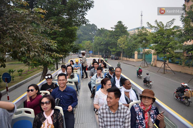 Hà Nội: Chính thức khai trương tuyến buýt 2 tầng mui trần, người dân sẽ được thử nghiệm miễn phí trong 3 ngày - Ảnh 14.