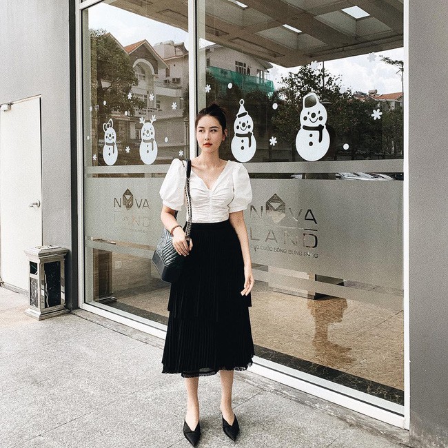 Street style sao: Diệp Lâm Anh vừa sinh xong đã diện ngay đồ khoe dáng, Hương Giang mặc kín đáo vẫn lộ dáng gầy - Ảnh 16.